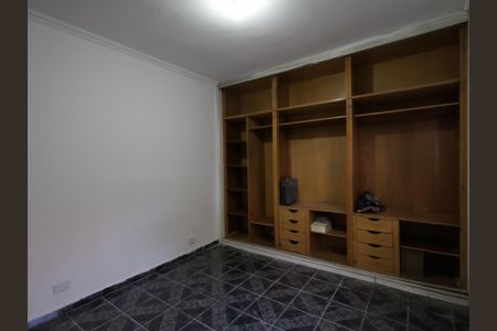 Casa à venda com 175m², 3 quartos e 3 vagasSuíte