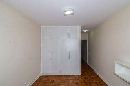 Casa à venda com 250m², 4 quartos e 2 vagas Casa à venda com 250m², 4 quartos e 2 vagasQuarto