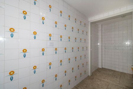 Casa à venda com 250m², 4 quartos e 2 vagas Casa à venda com 250m², 4 quartos e 2 vagasCozinha