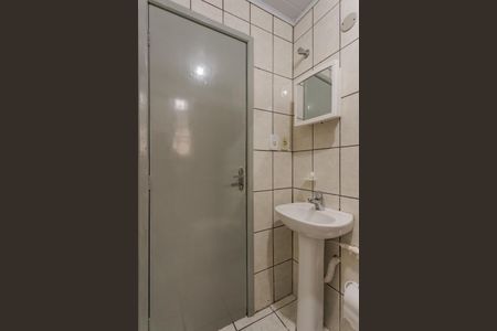 Apartamento para alugar com 59m², 2 quartos e sem vaga Apartamento para alugar com 59m², 2 quartos e sem vagaBanheiro social