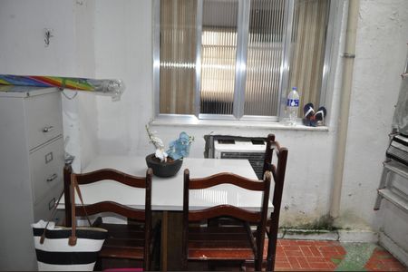 Apartamento à venda com 75m², 2 quartos e 1 vagaÁrea de Serviço