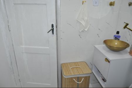 Apartamento à venda com 75m², 2 quartos e 1 vagaBanheiro Social