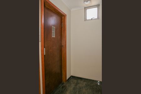 Hall do elevador de apartamento à venda com 3 quartos, 120m² em Água Branca, São Paulo