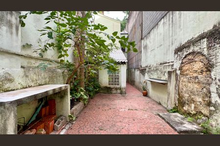 Casa para alugar com 90m², 2 quartos e sem vagaQuintal