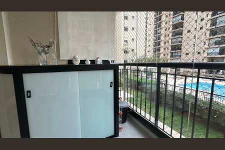 Apartamento à venda com 87m², 3 quartos e 2 vagas Apartamento à venda com 87m², 3 quartos e 2 vagasVaranda