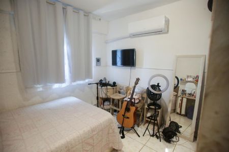 Apartamento à venda com 99m², 3 quartos e 1 vagaQuarto 2