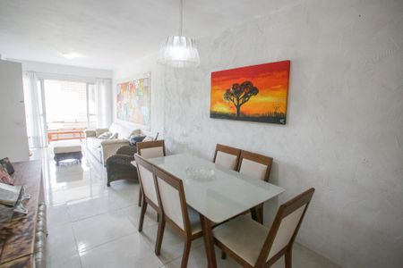 Apartamento à venda com 99m², 3 quartos e 1 vagaSala