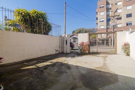 Casa à venda com 150m², 3 quartos e 2 vagas Casa à venda com 150m², 3 quartos e 2 vagasQuintal