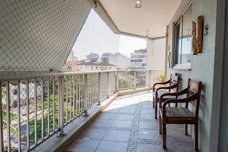 Apartamento para alugar com 102m², 2 quartos e 1 vaga Apartamento para alugar com 102m², 2 quartos e 1 vagaVaranda da Sala
