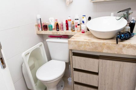 Apartamento à venda com 53m², 2 quartos e 1 vagaBanheiro social 