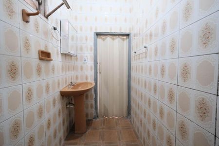 Banheiro de casa para alugar com 1 quarto, 60m² em Vila Robertina, São Paulo