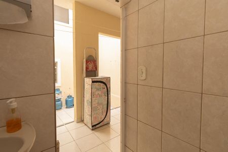 Casa à venda com 113m², 2 quartos e 1 vaga Casa à venda com 113m², 2 quartos e 1 vagaBanheiro de Serviço