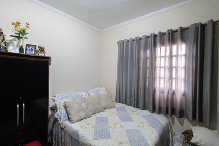 Casa à venda com 175m², 3 quartos e 3 vagasQuarto 2