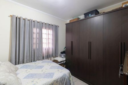 Casa à venda com 175m², 3 quartos e 3 vagasQuarto 2