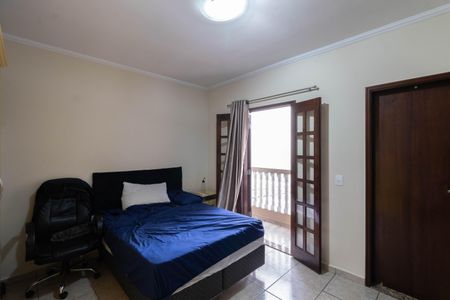 Casa à venda com 175m², 3 quartos e 3 vagasSuíte