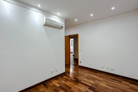 Apartamento para alugar com 298m², 4 quartos e 6 vagasSuíte 4