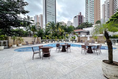 Apartamento para alugar com 298m², 4 quartos e 6 vagasÁrea comum - Piscina