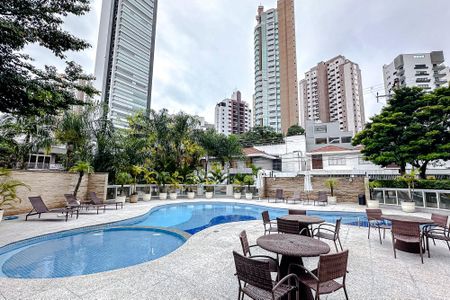 Apartamento para alugar com 298m², 4 quartos e 6 vagasÁrea comum - Piscina