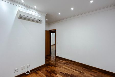 Apartamento para alugar com 298m², 4 quartos e 6 vagasSuíte 2