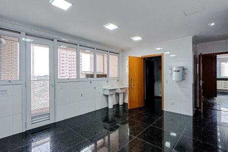 Apartamento para alugar com 298m², 4 quartos e 6 vagasÁrea de Serviço