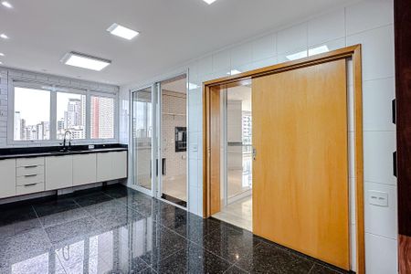 Apartamento para alugar com 298m², 4 quartos e 6 vagasCozinha