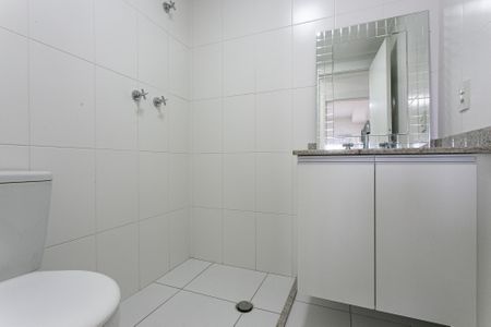 Apartamento para alugar com 70m², 2 quartos e 1 vaga Apartamento para alugar com 70m², 2 quartos e 1 vagaBanheiro Social
