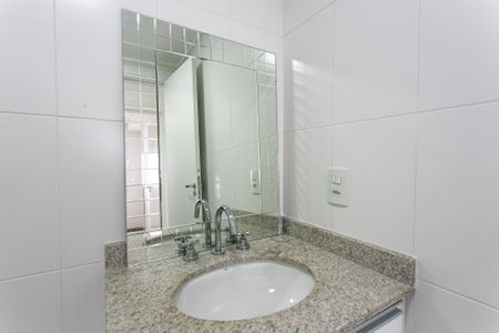Apartamento para alugar com 70m², 2 quartos e 1 vaga Apartamento para alugar com 70m², 2 quartos e 1 vagaBanheiro Social
