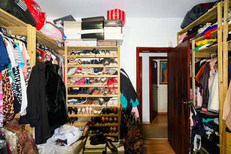 Casa à venda com 5 quartos, 600m² em Jardim Taboão, São Paulo