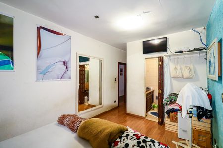 Casa à venda com 5 quartos, 600m² em Jardim Taboão, São Paulo