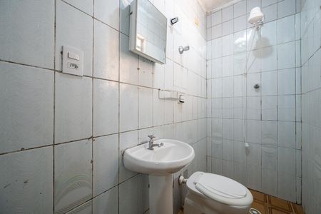 Banheiro de casa para alugar com 1 quarto, 50m² em Vila do Encontro, São Paulo