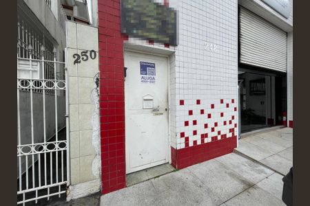 Casa para alugar com 45m², 1 quarto e sem vaga Casa para alugar com 45m², 1 quarto e sem vagaFachada