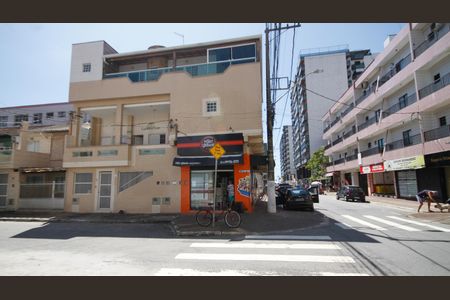Studio para alugar com 35m², 1 quarto e sem vaga Studio para alugar com 35m², 1 quarto e sem vagaFachada