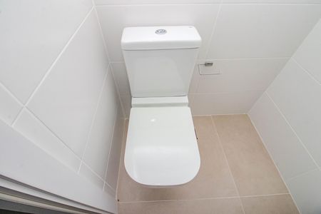 Apartamento para alugar com 66m², 2 quartos e 1 vaga Apartamento para alugar com 66m², 2 quartos e 1 vagaBanheiro da Suíte
