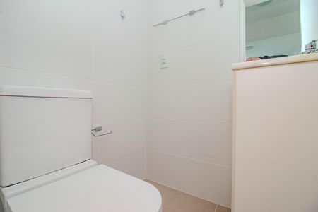 Apartamento para alugar com 66m², 2 quartos e 1 vaga Apartamento para alugar com 66m², 2 quartos e 1 vagaBanheiro da Suíte