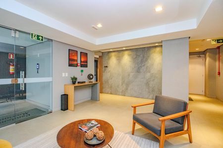Hall de entrada de apartamento para alugar com 2 quartos, 66m² em Rio Branco, Porto Alegre