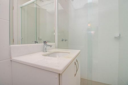 Apartamento para alugar com 66m², 2 quartos e 1 vaga Apartamento para alugar com 66m², 2 quartos e 1 vagaBanheiro da Suíte