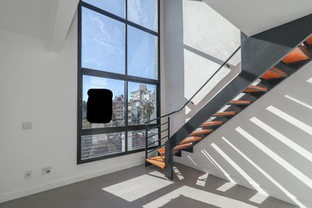 Apartamento à venda com 2 quartos, 73m² em Moinhos de Vento, Porto Alegre