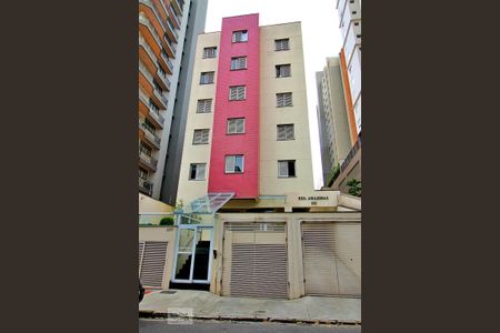 Apartamento à venda com 106m², 3 quartos e 2 vagasFachada