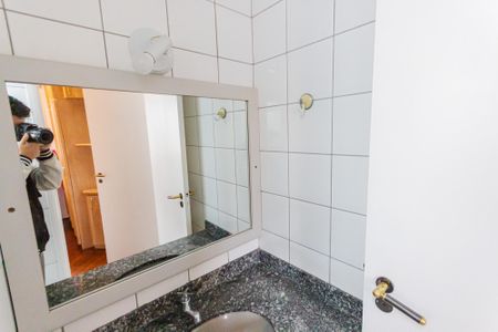 Apartamento à venda com 106m², 3 quartos e 2 vagasBanheiro da Suíte 1