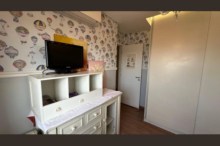 Apartamento à venda com 119m², 3 quartos e 2 vagasQuarto 2