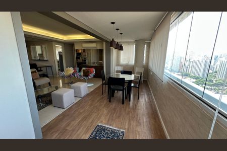 Apartamento à venda com 119m², 3 quartos e 2 vagasSala/cozinha