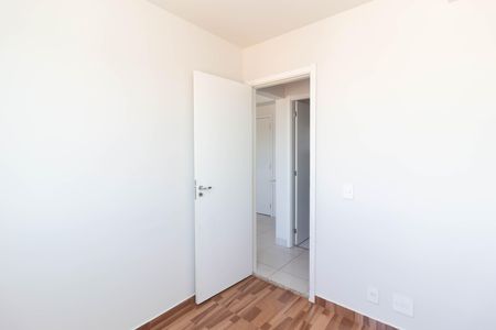 Quarto 2 de apartamento para alugar com 2 quartos, 38m² em Itaquera, São Paulo