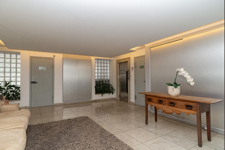 Apartamento para alugar com 40m², 1 quarto e 1 vagaÁrea comum - Hall Social