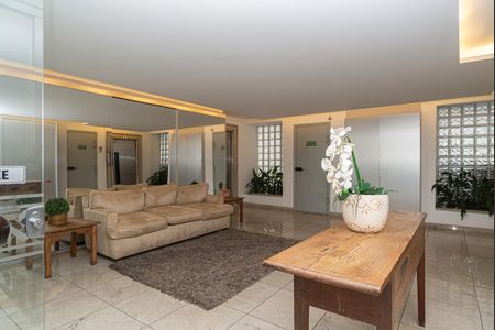 Apartamento para alugar com 40m², 1 quarto e 1 vagaÁrea comum - Hall Social