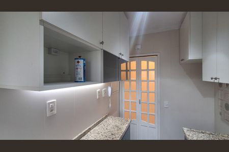 Apartamento à venda com 68m², 3 quartos e 2 vagas Apartamento à venda com 68m², 3 quartos e 2 vagasCozinha