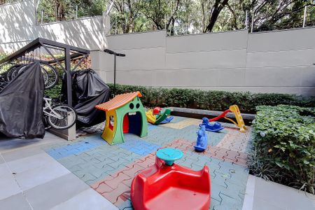 Apartamento para alugar com 47m², 2 quartos e sem vaga Apartamento para alugar com 47m², 2 quartos e sem vagaÁrea comum - Playground