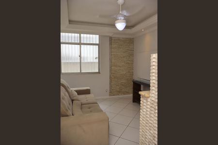 Sala de apartamento para alugar com 2 quartos, 40m² em Costa Azul, Salvador