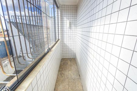 Apartamento para alugar com 225m², 4 quartos e 4 vagas Apartamento para alugar com 225m², 4 quartos e 4 vagasVaranda