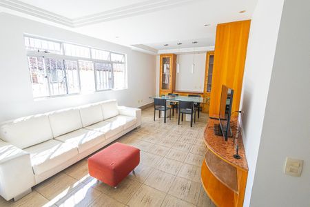 Sala de apartamento para alugar com 4 quartos, 225m² em Santa Rosa, Belo Horizonte