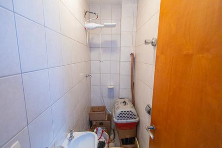 Apartamento para alugar com 225m², 4 quartos e 4 vagas Apartamento para alugar com 225m², 4 quartos e 4 vagasBanheiro de serviço